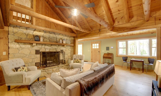 Bath Cabin | Liberty Vacation Rental: 3 Mi to Brookville Lake!