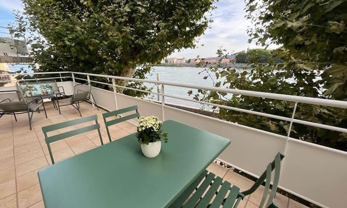 Tain-l'Hermitage Apartment | LICHEN, Superbe vue sur le Rhône ! 3 Chambres
