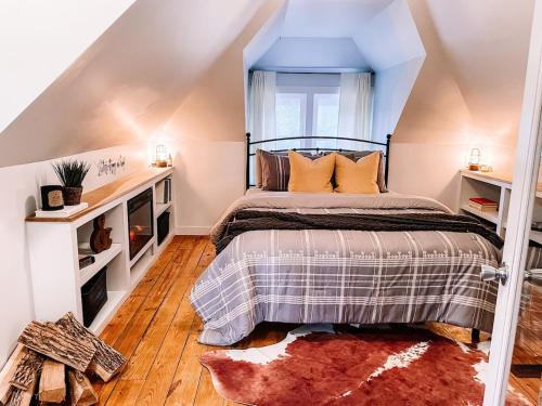 New Buffalo House | Lighthouse Cottage - Family Friendly Kids and Pets