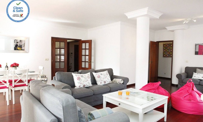 Cascais Apartment | Lighthouse