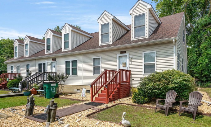 Chincoteague House | Lighthouse View - Water views; Shared pool!