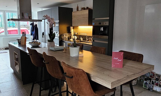 Liege Apartment | Like at Home: Apartment near the forest with office and terrace
