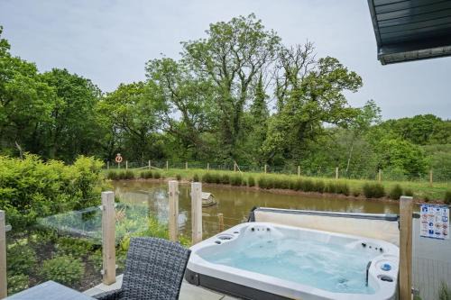 Lifton House | Lilac Lodge, 22 Roadford Lake Lodges