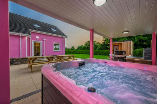 Newry Villa | Lilys House