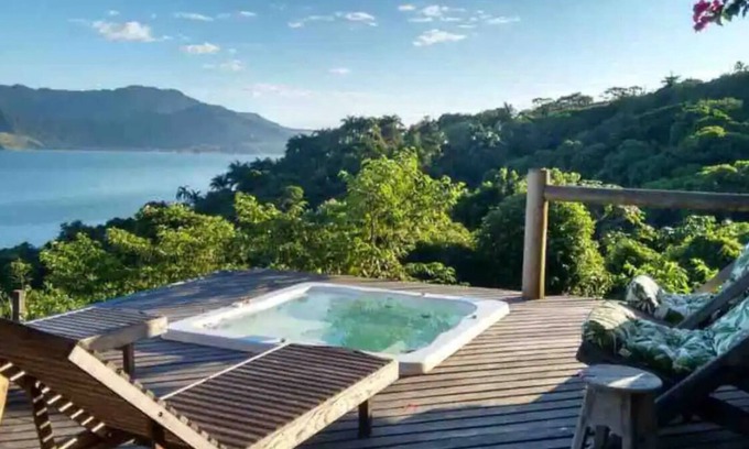 Veloso House | Linda Casa Ilhabela com Vista Maravilhosa