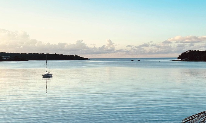 Port Antonio Apartment | Ling Ling Room - Ferdi's Place