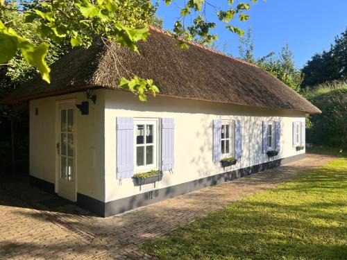 Acquoy Bed & Breakfast | Lingeliefde Logement complete studio met eigen keuken en badkamer
