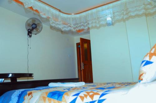 Mbarara House | LINK SUITES BAR AND RESSTAURANT MBARARa