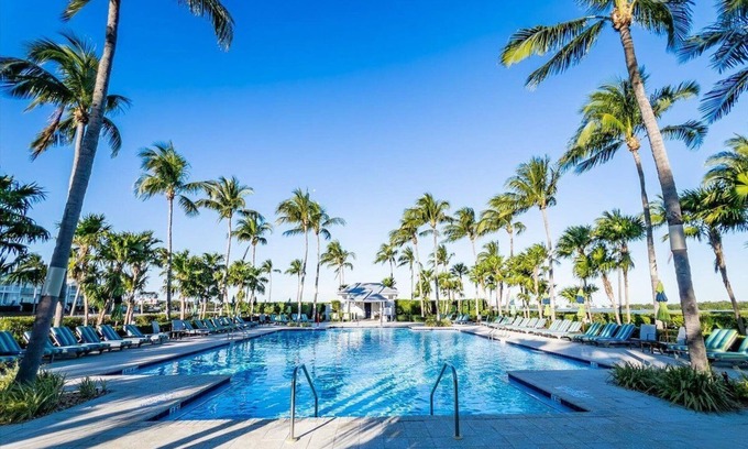 Indigo Reef Marina Homes House | Lionfish Lodge~ Waterfront Unit, 31` Boat Slip!