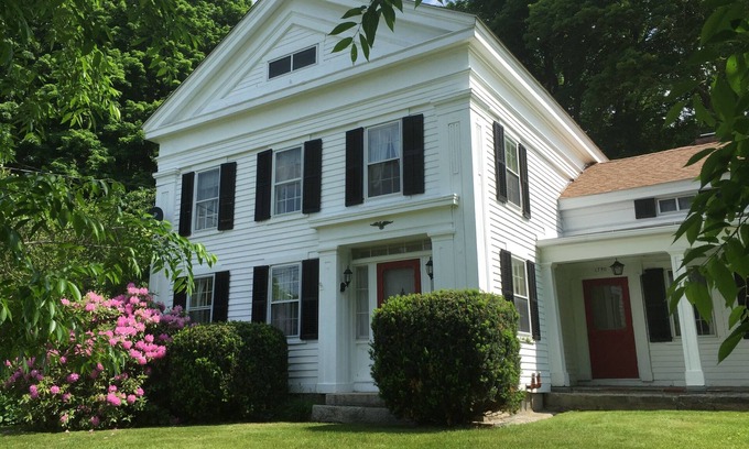 Goshen House | Litchfield County Farmhouse Retreat in Vineyard Area