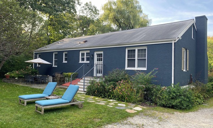 Warren House | Litchfield County Getaway
