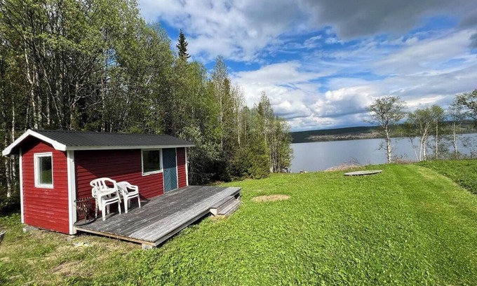 Stromsund Municipality Cabin | Liten Mysig Stuga Nära Intill sjö