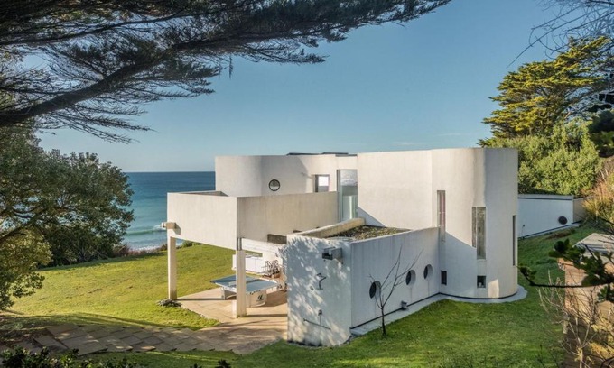 Praa Sands House | Little Cottage and Love Shack