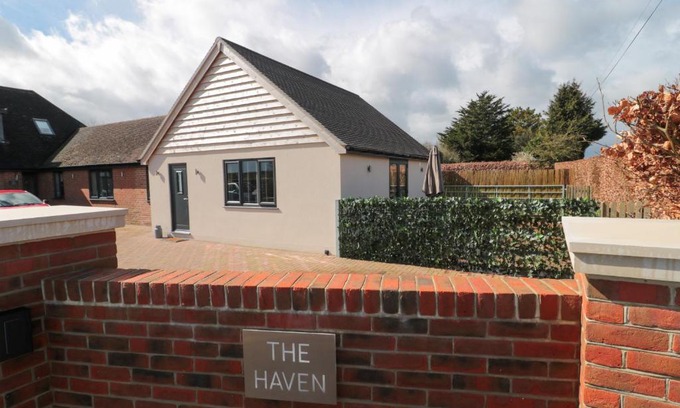Blandford Forum House | Little Haven