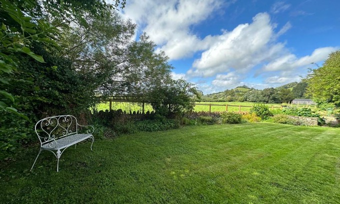 West Chinnock House | Little Old Barn at Manor Farmhouse