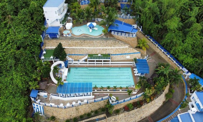 Liloan Resort | Little Santorini Mountain Resort