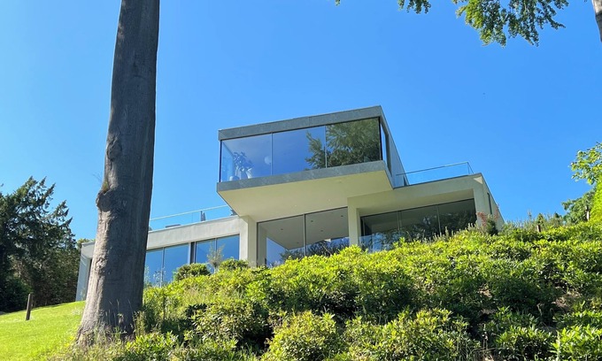Holte House | Live in the house from the TV series everyone is talking about!