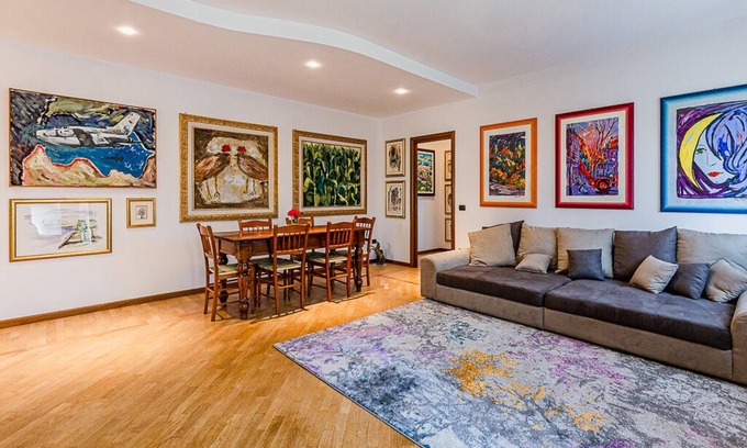 Povegliano Veronese Apartment | Living in Art * Near The Airport, Wi-Fi, Netflix and Garden