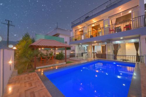 Malavli Villa | ll EMPYREAN STAY ll MYSTICAL STONE VILLA ll 4BHK ll AC ll PRIVATE POOL ll