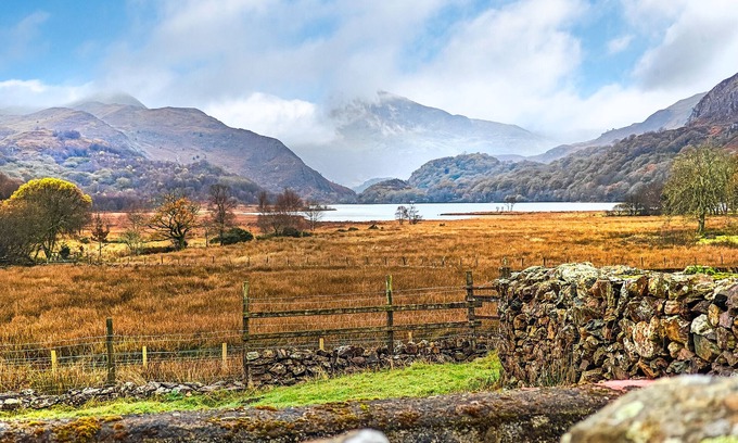 Beddgelert House | Llyndy Isaf - Four Bedroom House, Sleeps 6