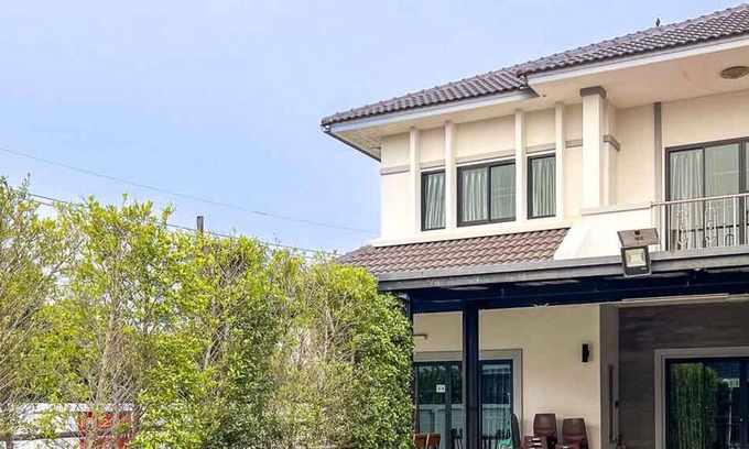 Nong Hoi House | Local 4BR Pool House, Prime Location, Pool Table. Near Markets