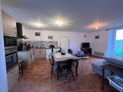 Saint-Mars-de-Locquenay Apartment | Location à la campagne