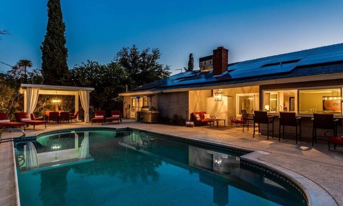 Rancho Oakey House | Location, Location, Location Designer Pool Home