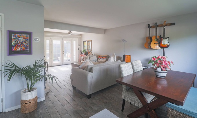 Solana Beach Condo | LOCATION, LOCATION, LOCATION - Walk to Del Mar Racetrack, Beach, Downtown