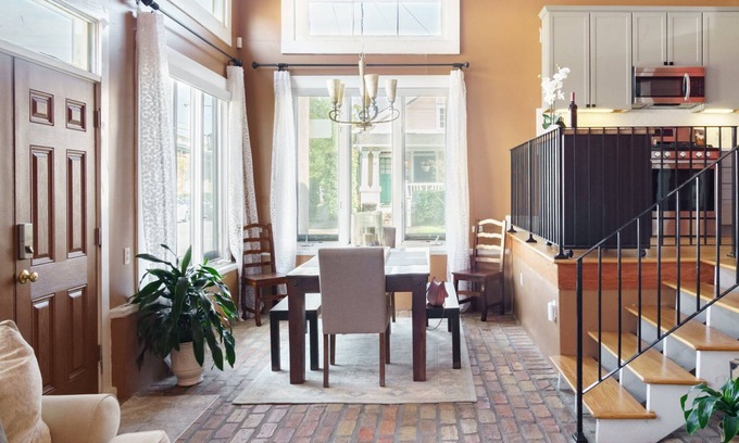 Milan House | Location! Steps Away From St. Charles Avenue!