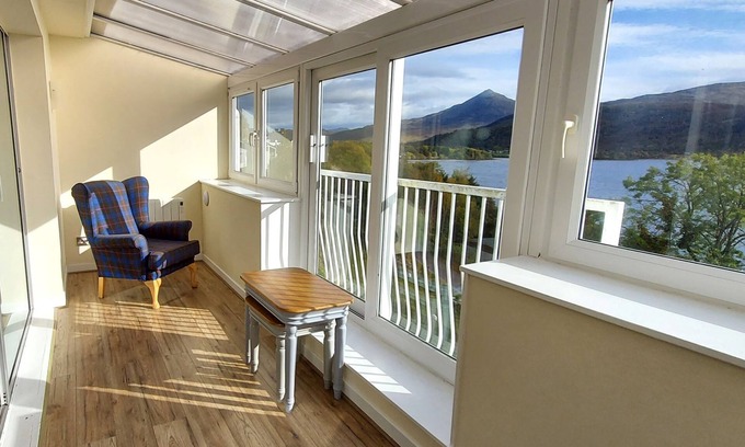 Kinloch Rannoch Apartment | Loch Rannoch Highland Club Pine Marten Lodge 02