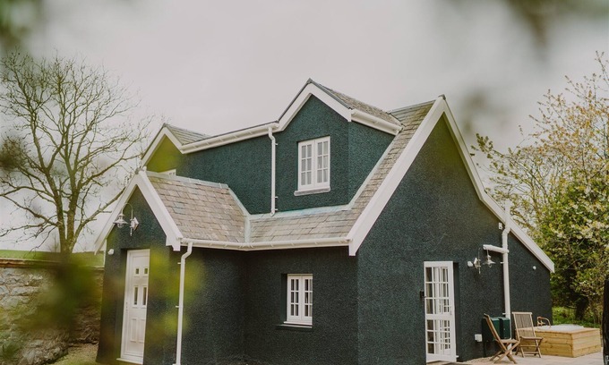 Portpatrick Cottage | Lochside Glamour: Harriet's Lodestar Lodge with Private Dock on Seaside Estate