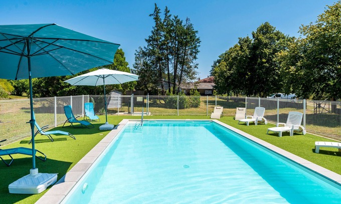 Lesperon RV Rental | 'Lodge 2' with Shared Pool, Private Terrace and Shared Garden