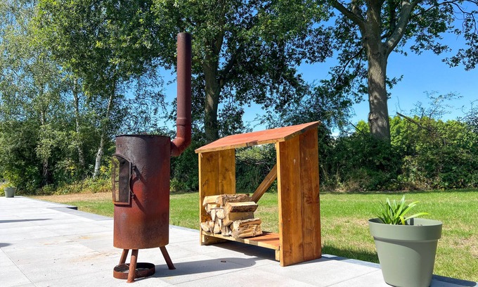 Holthees House | Lodge - Luxe 4-persoons Huisje met Houtkachel