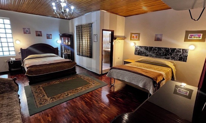 Loja Hotel | Lodging in the center with gym and parking included.