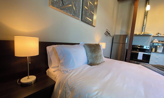 Cloquet Apartment | Loft #15 Luxury Studio