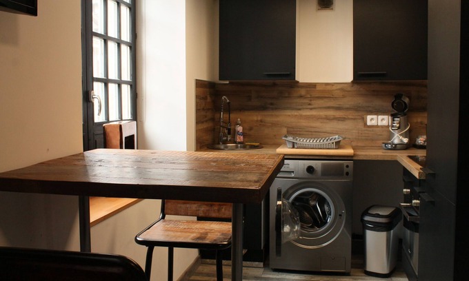 Douai Apartment | Loft 8 à 30 Mètres du Tribunal Dans le Vieux Douai