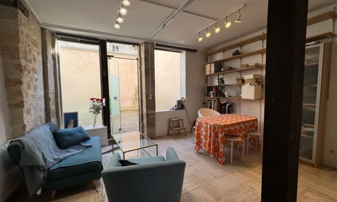Val-de-Grace Apartment | Loft Atelier sur cour