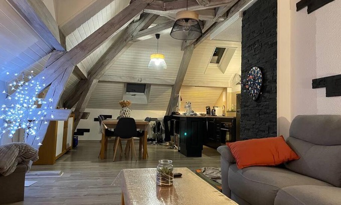 Corcieux Apartment | Loft avec jardin