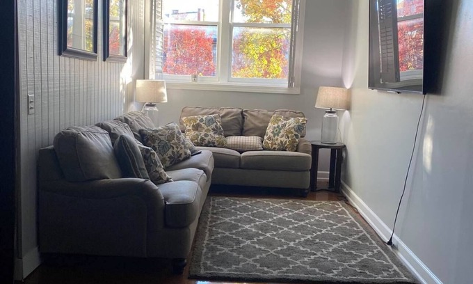 Tuscaloosa Condo | Loft in the Heart of Downtown: Steps Away from Restaurants, Bars & the Stadium