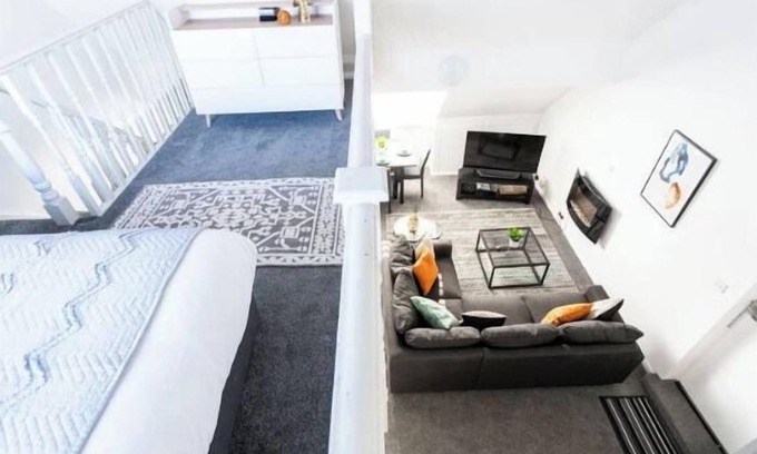 Leigh-on-Sea Apartment | Loft Living Leigh-on-Sea