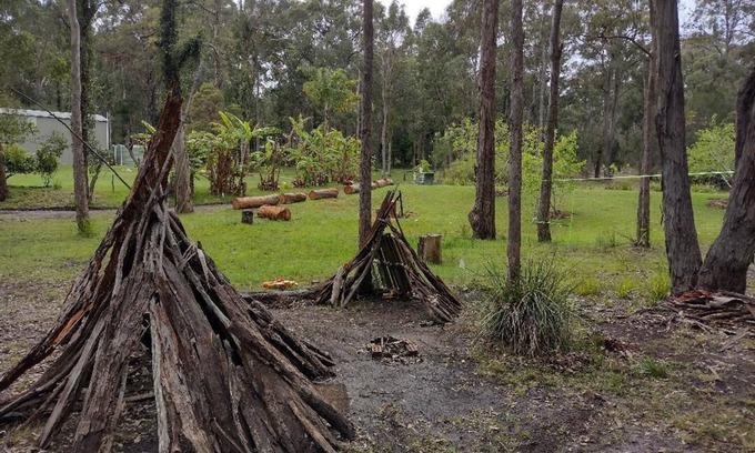 Congo Apartment | Loft on quiet 5 acre bush block. Less than 5 minutes to beaches.