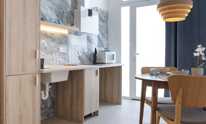 Jesus Apartment | Loft Valencia near to train station AVE - UY70 B