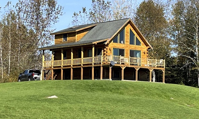 Colebrook Ski Chalet | Log Cabin on 6 acres w/direct ATV trail access, SouthWest Mountain views/sunsets