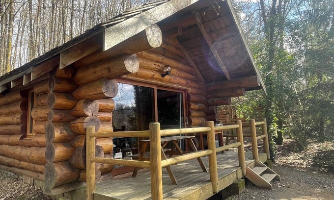 Payzac Ski Chalet | Log Cabin with Lake View – Nature Escape, Terrace, Canoe, and Activities