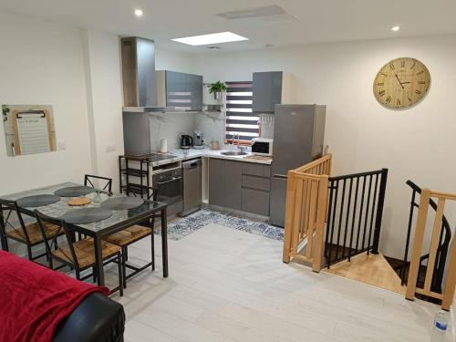 Rieux-Volvestre Apartment | logement entier avec garage.