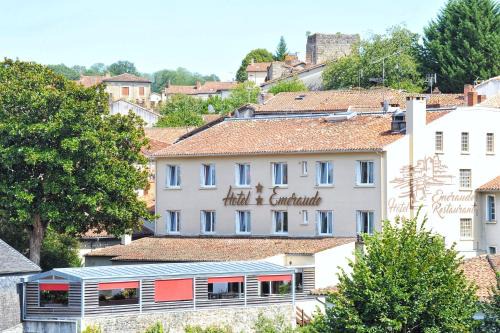 Confolens Hotel | Logis Hôtel Emeraude