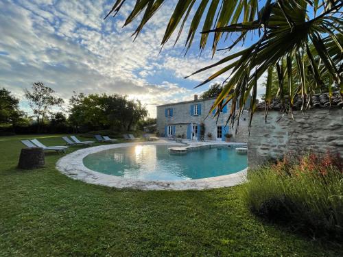 Dompierre-sur-Mer Bed & Breakfast | Logis Saint Léonard