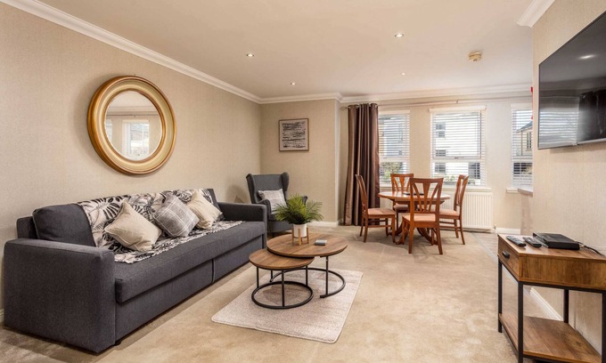 Kilmarnock Apartment | London Gate No1 - Donnini Apartments