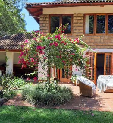 Kitisuru Bed & Breakfast | Lone Tree Gardens