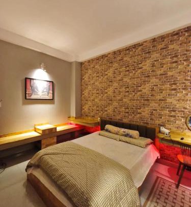 Duc Hoa Apartment | Long Homestay Xuyên Á